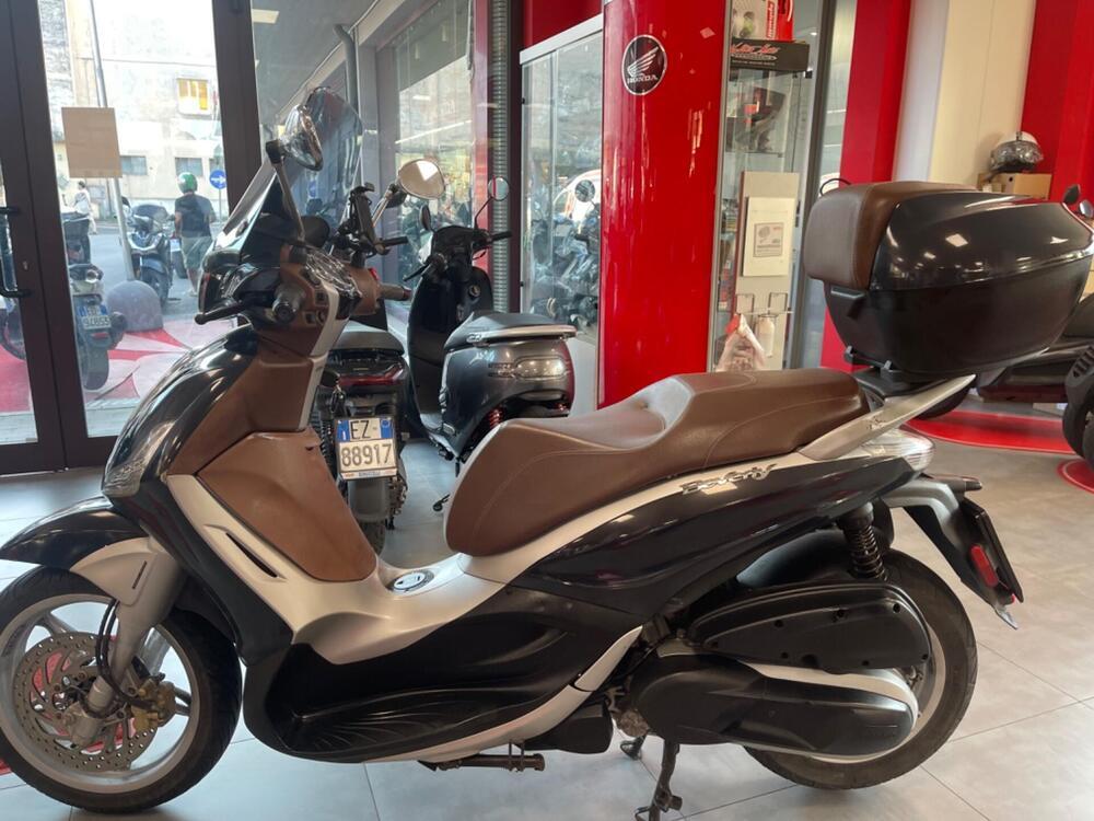 Piaggio Beverly 350 ABS (2016 - 20) (3)