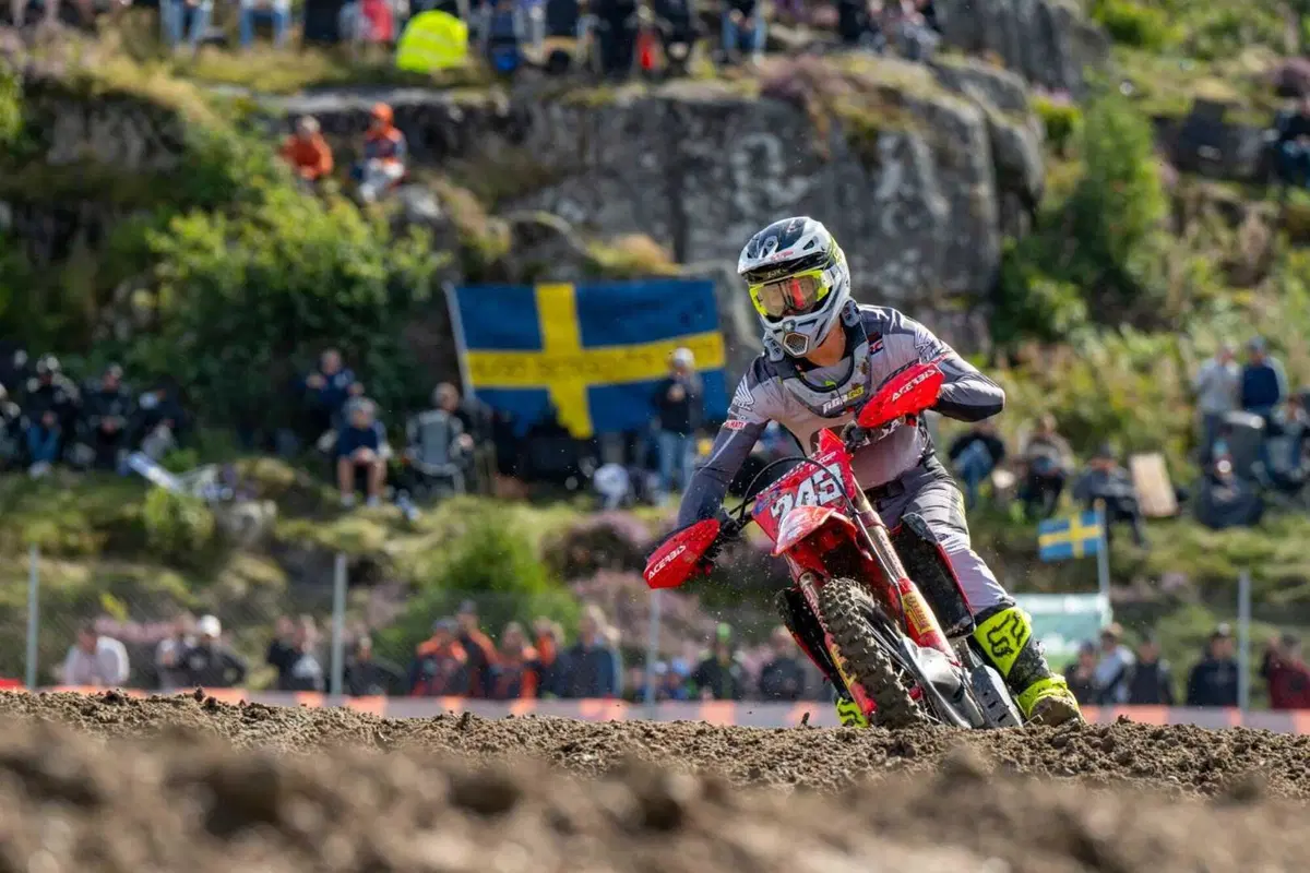 MXGP #15 Sabato FLASH. Manteniamo le distanze, per favore [GALLERY] (25)