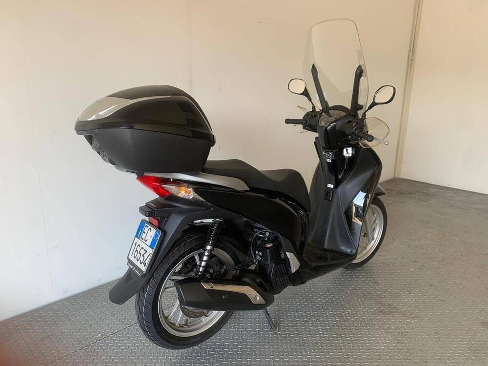 Honda SH 150 i ABS (2013 - 16) (2)