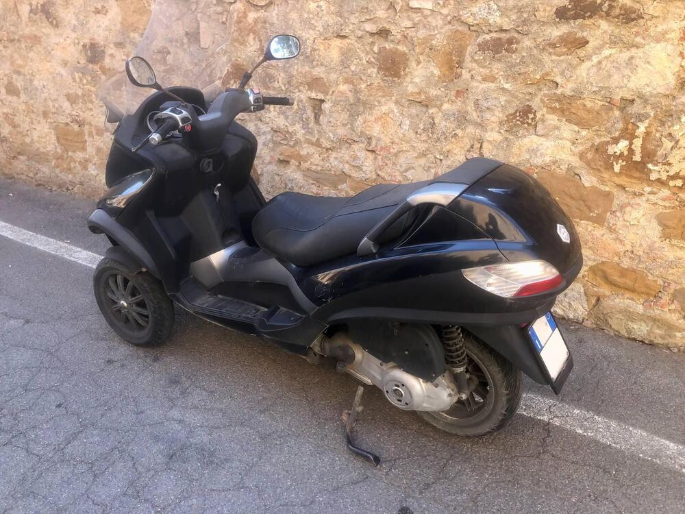 Piaggio MP3 250 i.e. (2)