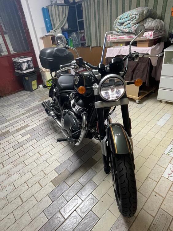 Royal Enfield Super Meteor 650 (2023 - 24) (4)