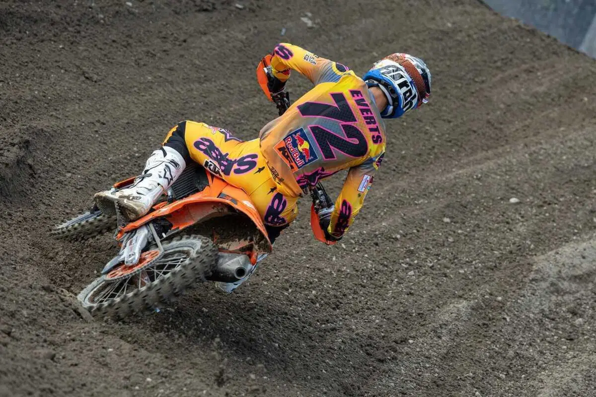 MXGP #15 Sabato FLASH. Manteniamo le distanze, per favore [GALLERY] (11)