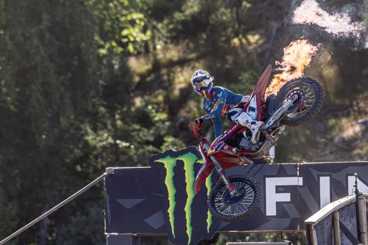 MXGP #15 Sabato FLASH. Manteniamo le distanze, per favore [GALLERY] (15)