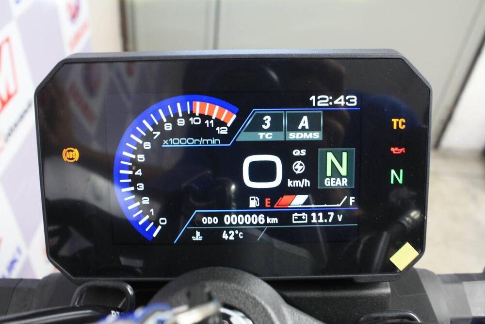 Suzuki GSX-8S (2023 - 24) (2)