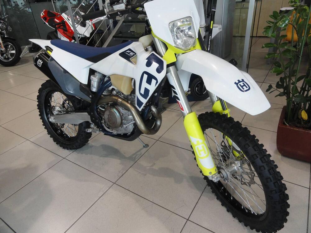 Husqvarna FE 450 (2020) (2)