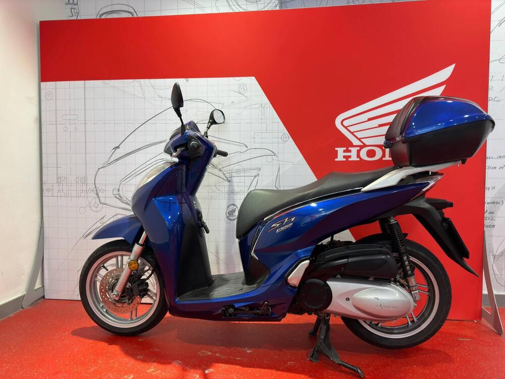 Honda SH 300 i ABS (2016 - 20) (4)