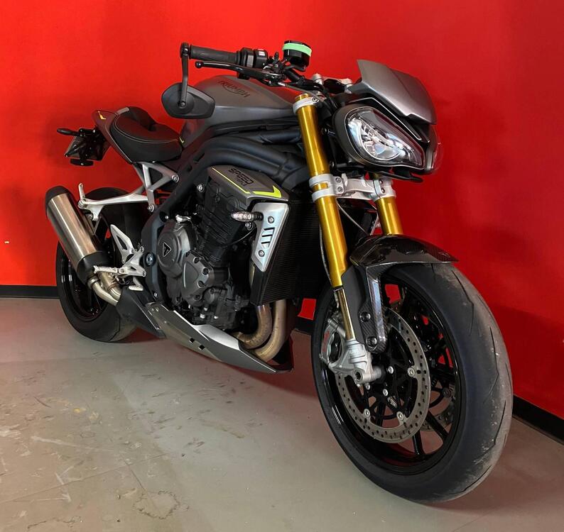 Triumph Speed Triple 1200 RS (2021 - 24) (2)