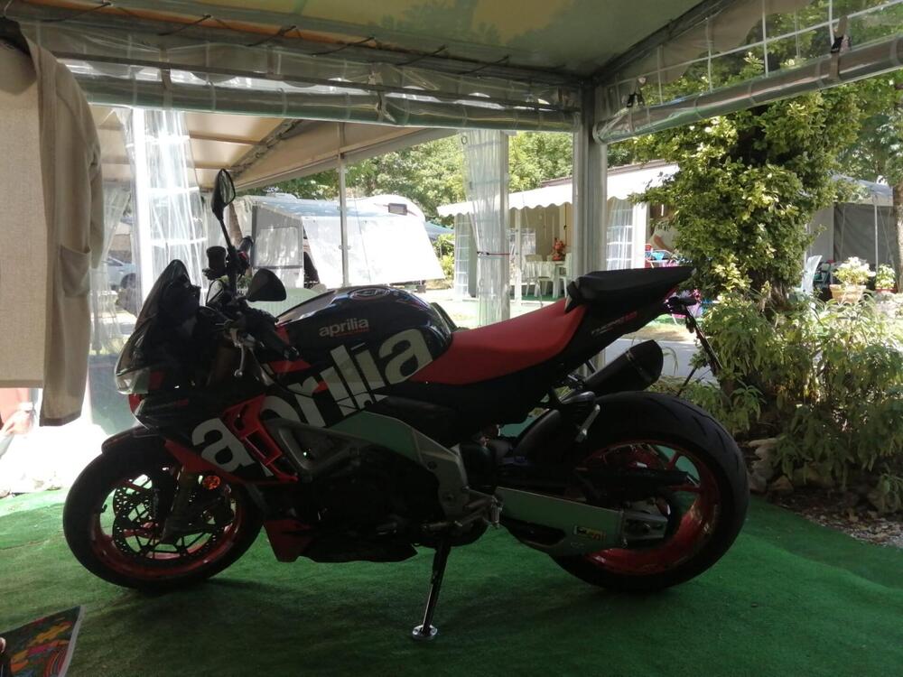 Aprilia Tuono 1100 V4 Factory (2021 - 24) (2)