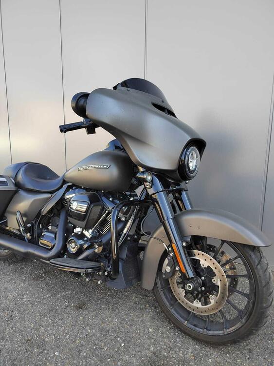 Harley-Davidson 114 Street Glide Special (2019 - 20) - FLHXS (2)