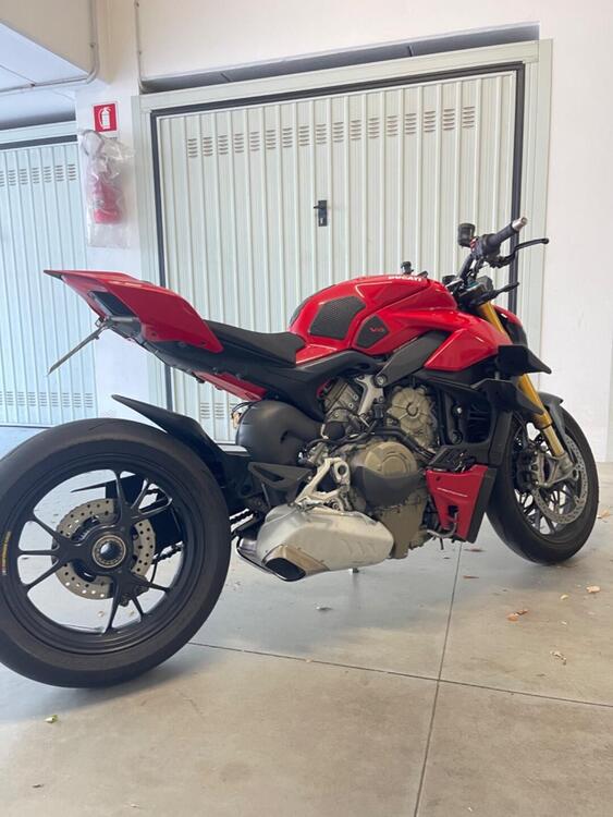 Ducati Streetfighter V4 1100 S (2021 - 22) (2)