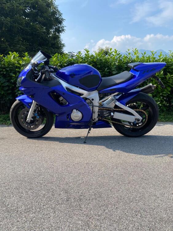 Yamaha YZF R6 (2001 - 02) (2)