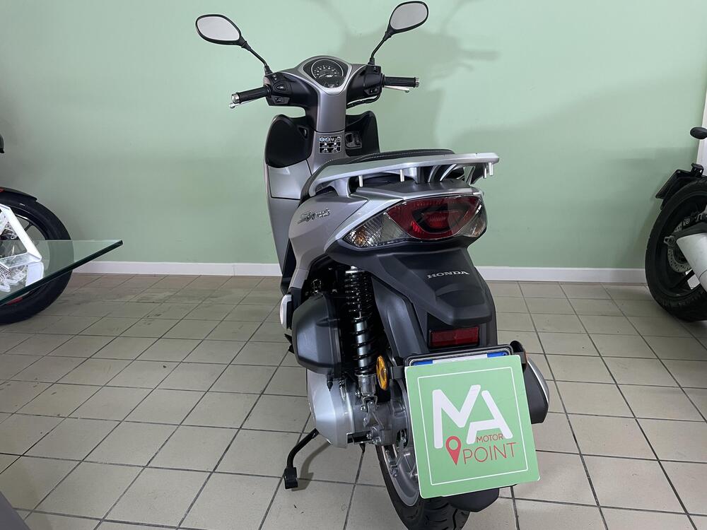 Honda SH 125 Mode (2021 - 24) (4)