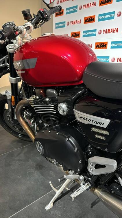 Triumph Speed Twin 1200 (2021 - 24) (5)