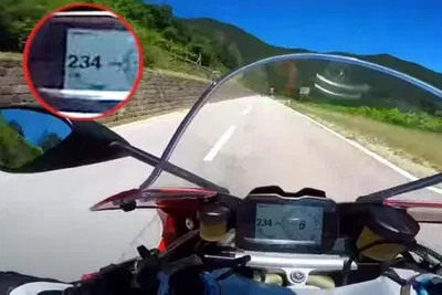 Ricordate il video "a 230 all'ora" in Val Di Cembra? Due di loro hanno avuto un tragico incidente
