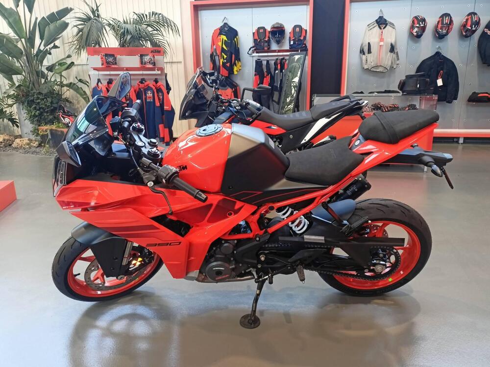 KTM RC 390 (2022 - 24)