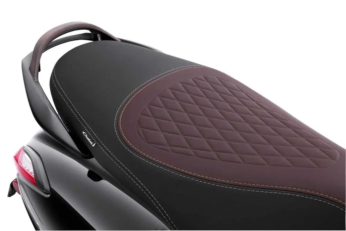 Compreresti uno scooter elettrico su Amazon? Bajaj ne vende uno (6)