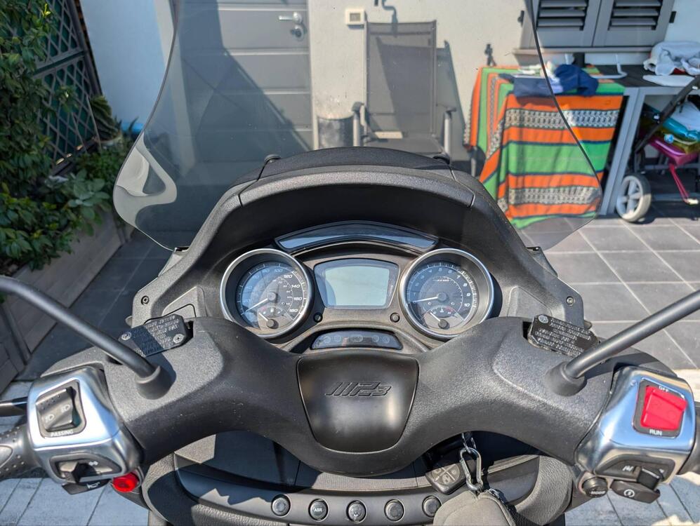 Piaggio Mp3 350 ie ABS (2018 - 19) (3)