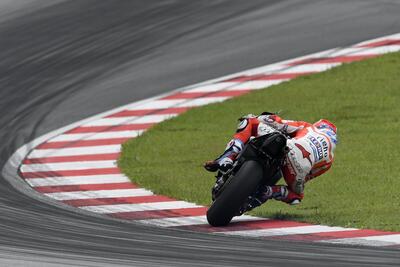 Nessuno guida pi&ugrave; come Casey Stoner. Il perch&eacute; ce lo spiega Marc Marquez