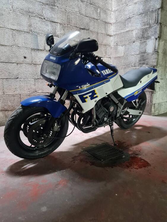 Yamaha Fz 750 