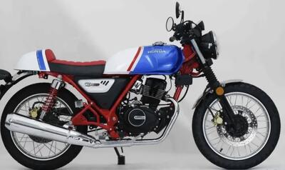 Honda CGX 150: salto nel passato