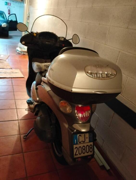 Aprilia Scarabeo 500 (2002 - 06) (3)