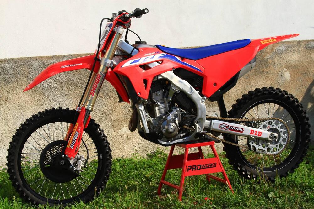 Honda CRF 250 R (2022)