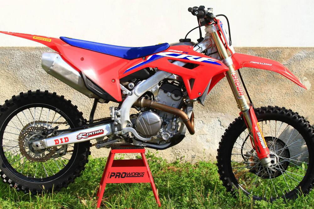 Honda CRF 250 R (2022) (2)