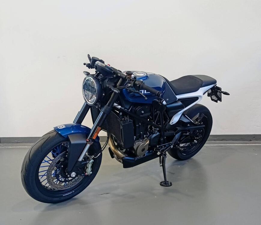 Husqvarna Vitpilen 701 (2020) (2)