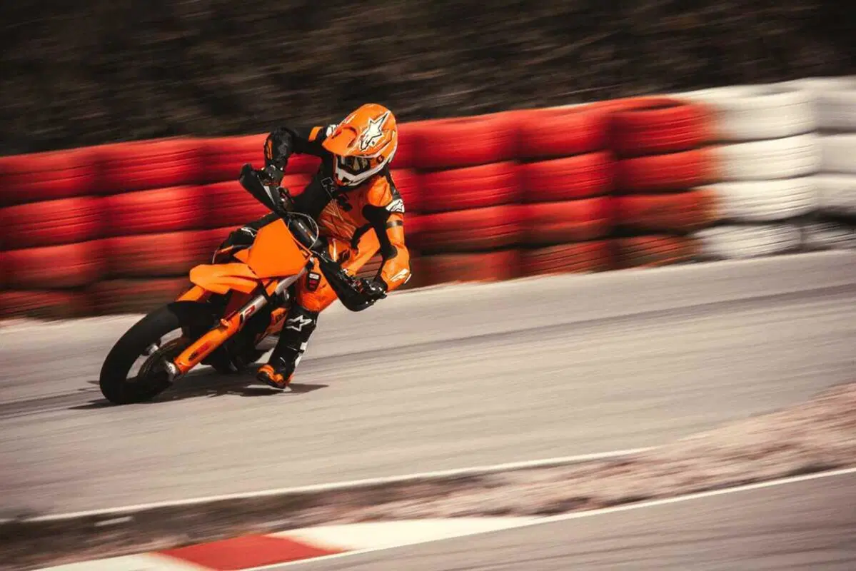 KTM 450 SMR 2025: ready to race (2)