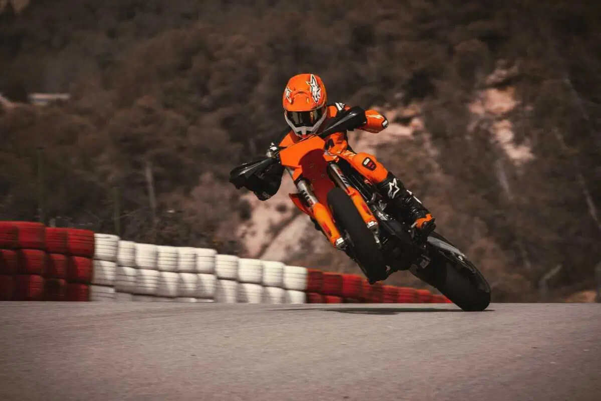 KTM 450 SMR 2025: ready to race (8)