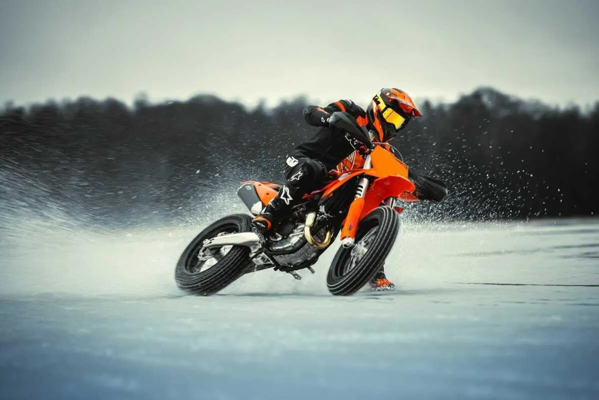KTM 450 SMR 2025: ready to race (7)
