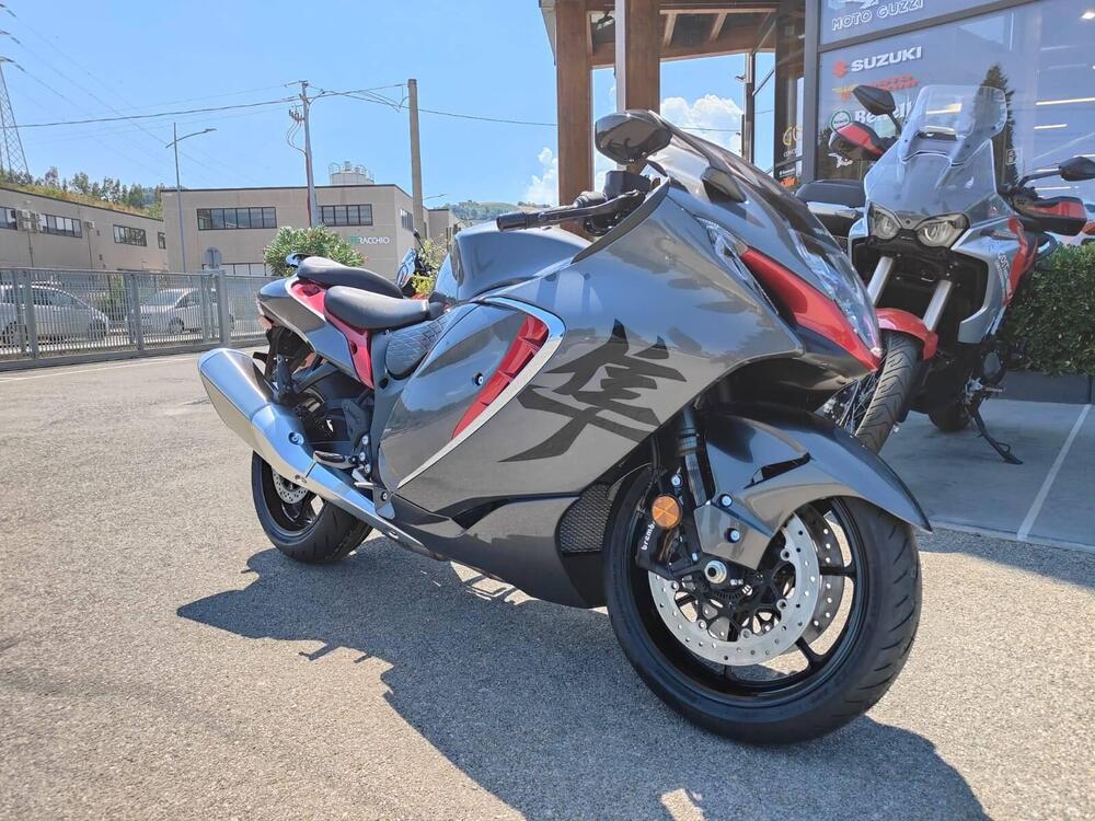 Suzuki GSX 1300 R Hayabusa (2021 - 24) (2)