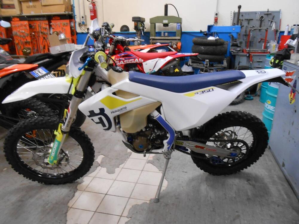 Husqvarna FE 350 (2019) (2)