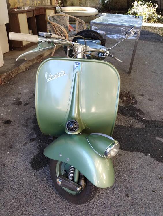 Piaggio Vespa V31T Vacanze Romane faro basso (4)