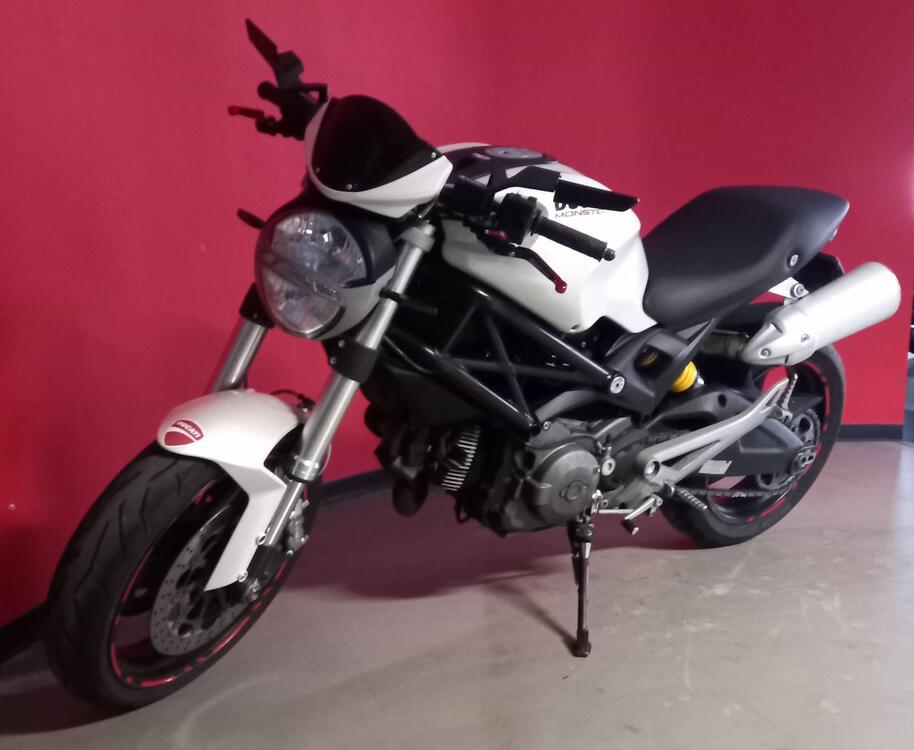 Ducati Monster 696 (2008 - 13) (4)