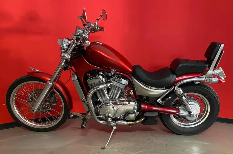 Suzuki Intruder 750 (3)