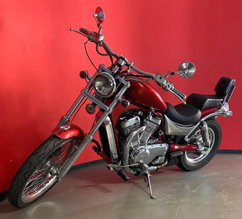 Suzuki Intruder 750 (4)