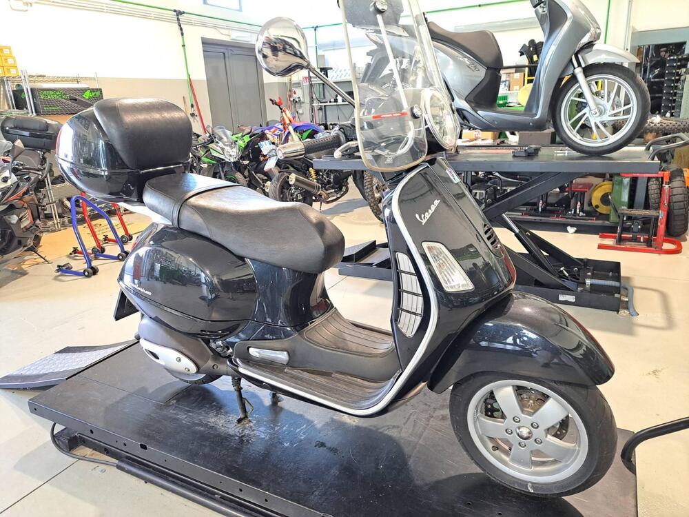 Vespa Granturismo 200 L