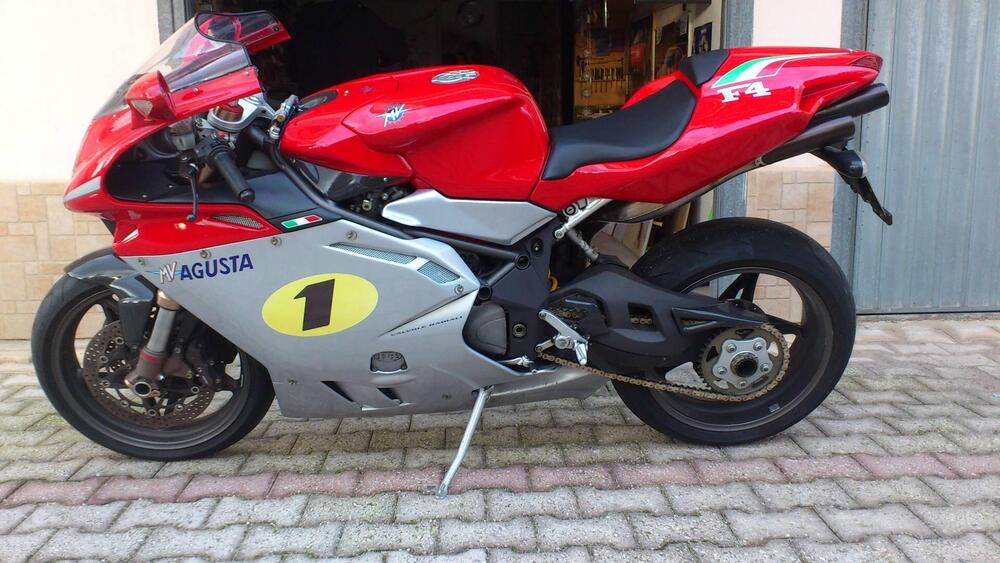 MV Agusta F4 750 S (2000 - 02) (2)