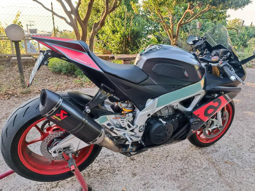 Aprilia RSV4 RR (2017 - 18) (2)