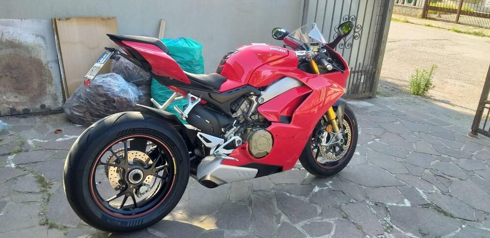 Ducati Panigale V4 S 1100 (2020) (2)