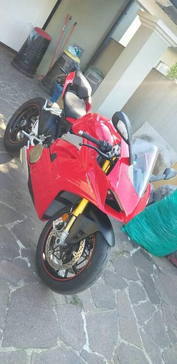 Ducati Panigale V4 S 1100 (2020) (3)