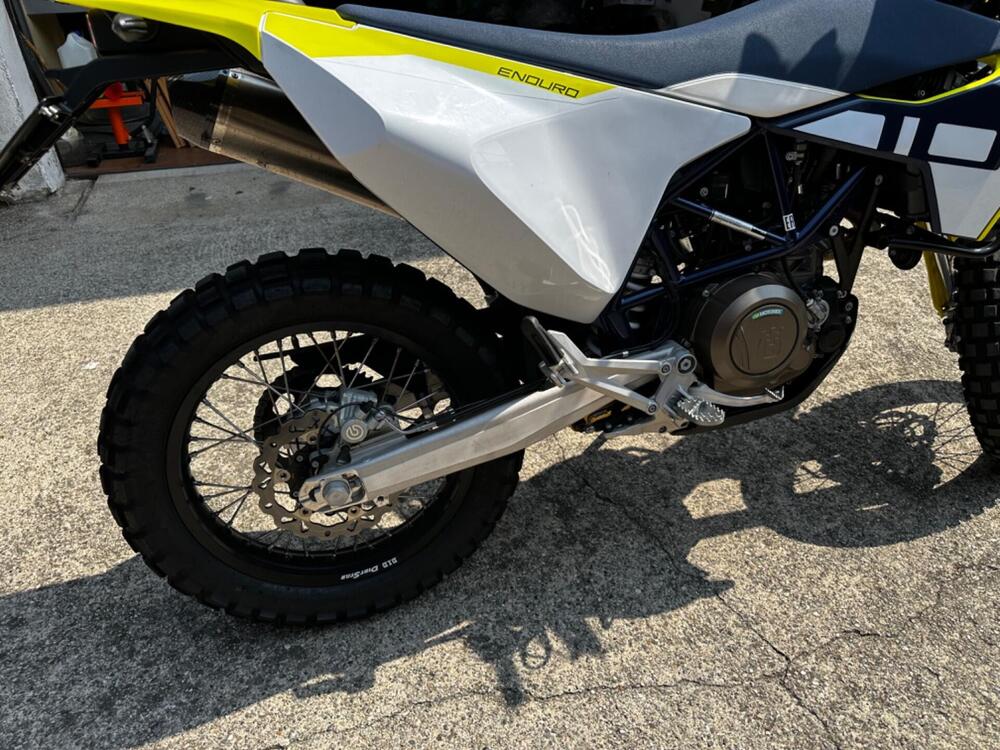 Husqvarna 701 Enduro (2023 - 24) (4)