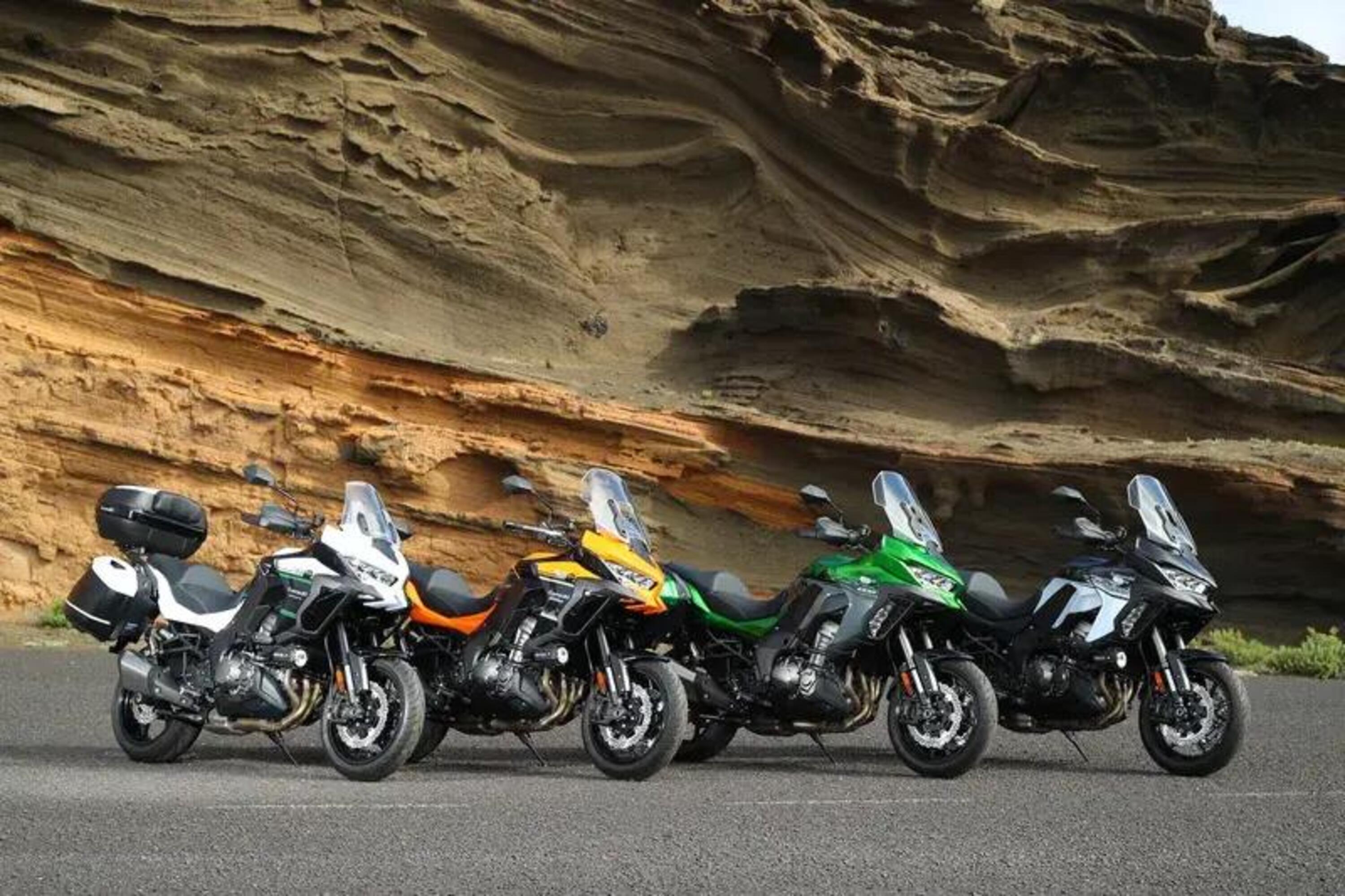 weight of kawasaki versys 1000