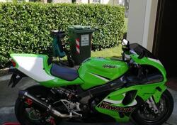 Kawasaki Ninja 750 ZX-7R (2001) usata