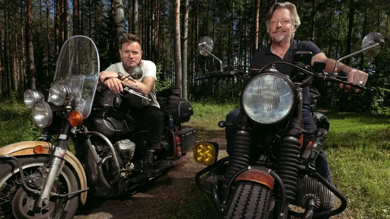 Ewan McGregor e Charley Boorman in partenza per la nuova "Long Way" su moto d'epoca!