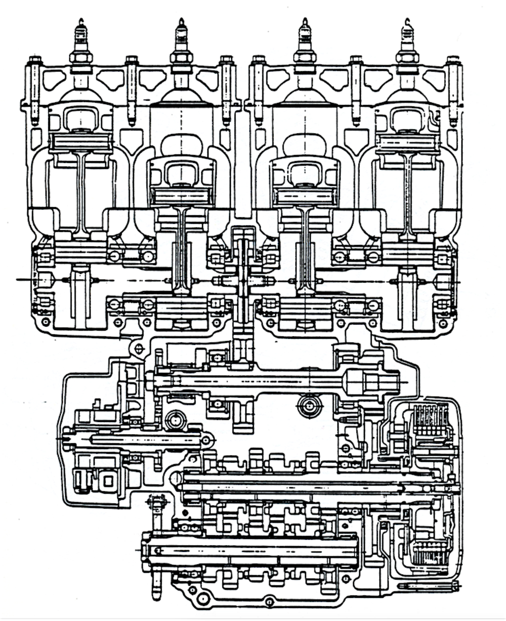 Questa sezione del motore Yamaha TZ 750 a quattro cilindri (largamente impiegato dai nostri piloti di punta) consente di osservare chiaramente le principali caratteristiche costruttive come i due alberi a gomiti di tipo composito in presa con l&rsquo;ingranaggio dell&rsquo;albero ausiliario, collocato centralmente, e gli otto cuscinetti di banco