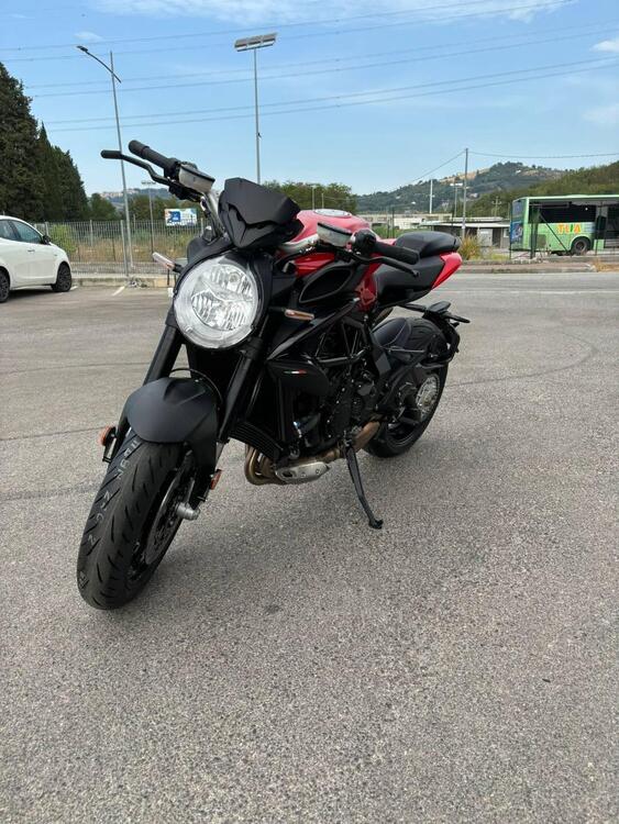 MV Agusta Brutale 800 R (2023 - 24) (2)