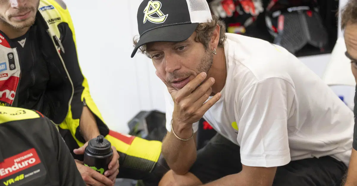 MotoGP 2024. GP d'Austria. A tutta Valentino Rossi: "Pecco Bagnaia fuoriclasse come Verstappen. Jorge Martin doveva far passare Marc Marquez"