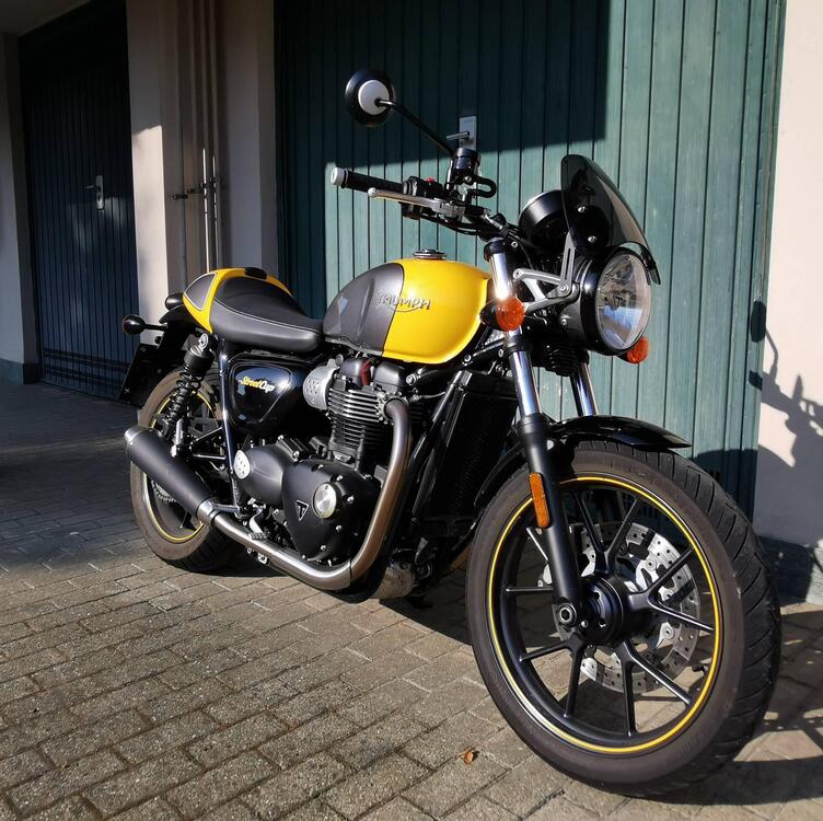 Triumph Street Cup 900 (2017 - 19)